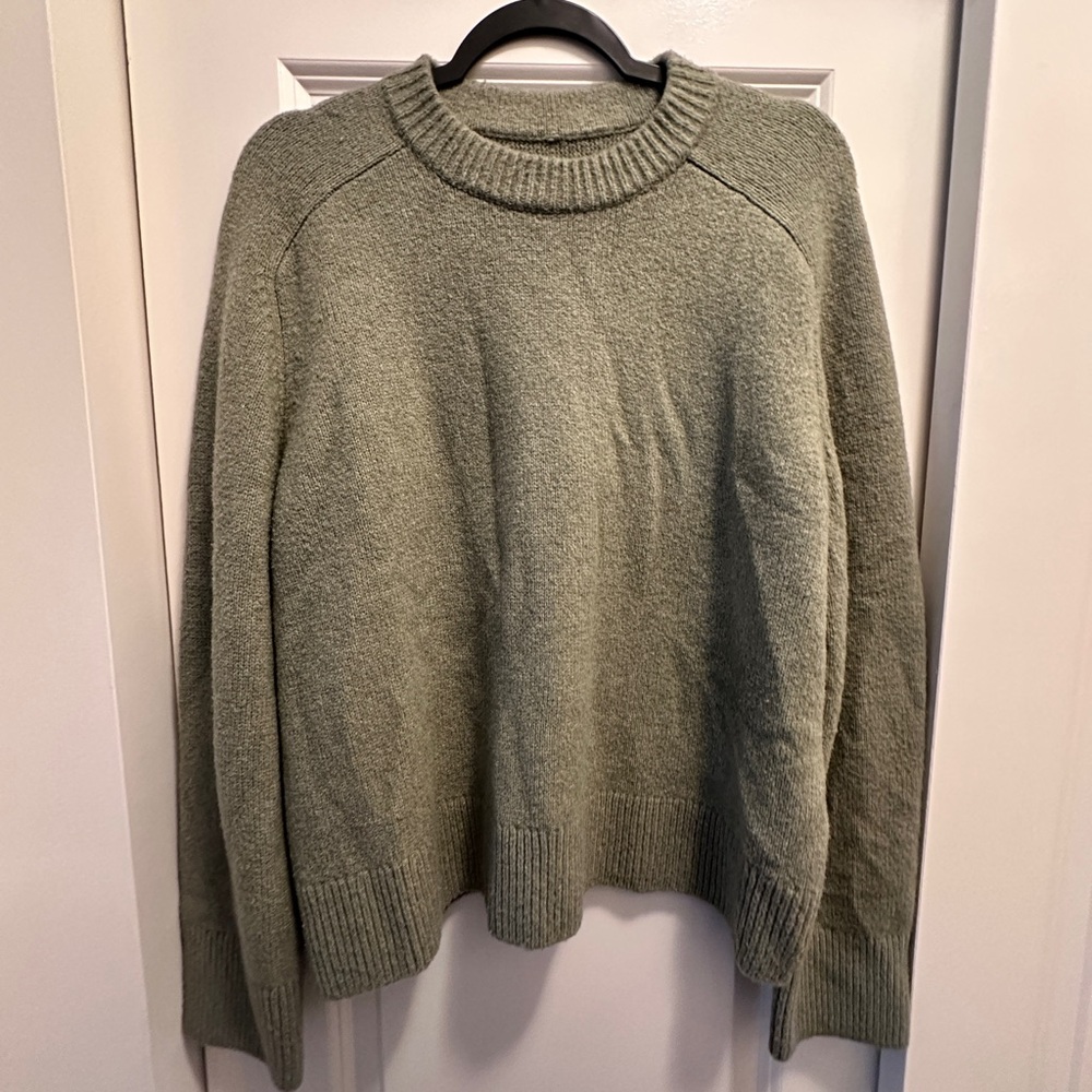 Abercrombie & Fitch Olive Green Crewneck Sweater